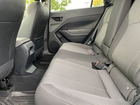 Used 2024 Subaru Crosstrek 2.0i Premium image 22