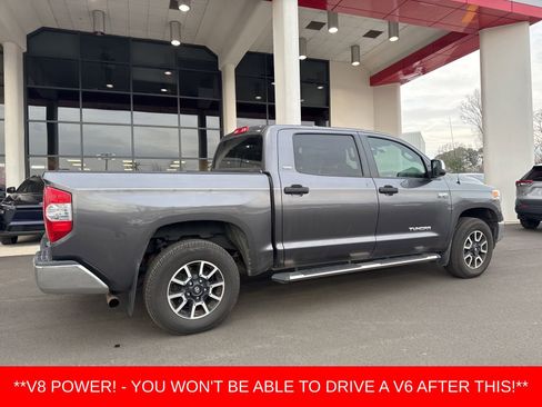 Used 2017 Toyota Tundra SR5 w/ SR5 Upgrade Package image 7