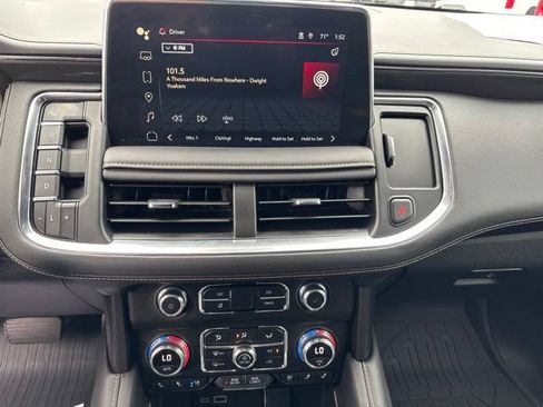 Used 2024 GMC Yukon AT4 AWD/4WD image 23