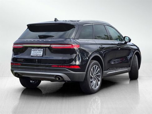 Used 2024 Lincoln Corsair Reserve image 4