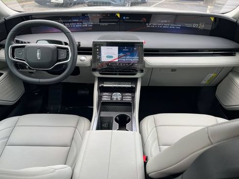 New 2026 Lincoln Nautilus Premier AWD/4WD image 22
