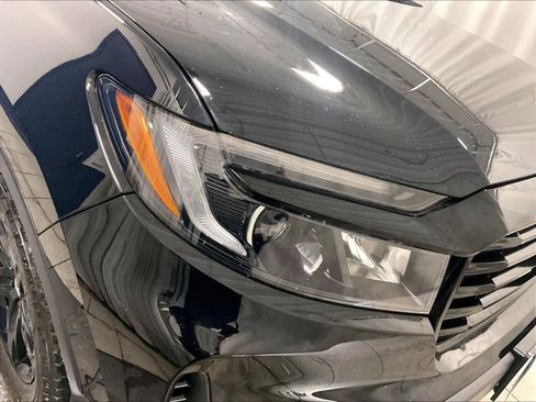 Used 2022 Honda Ridgeline Black Edition image 34