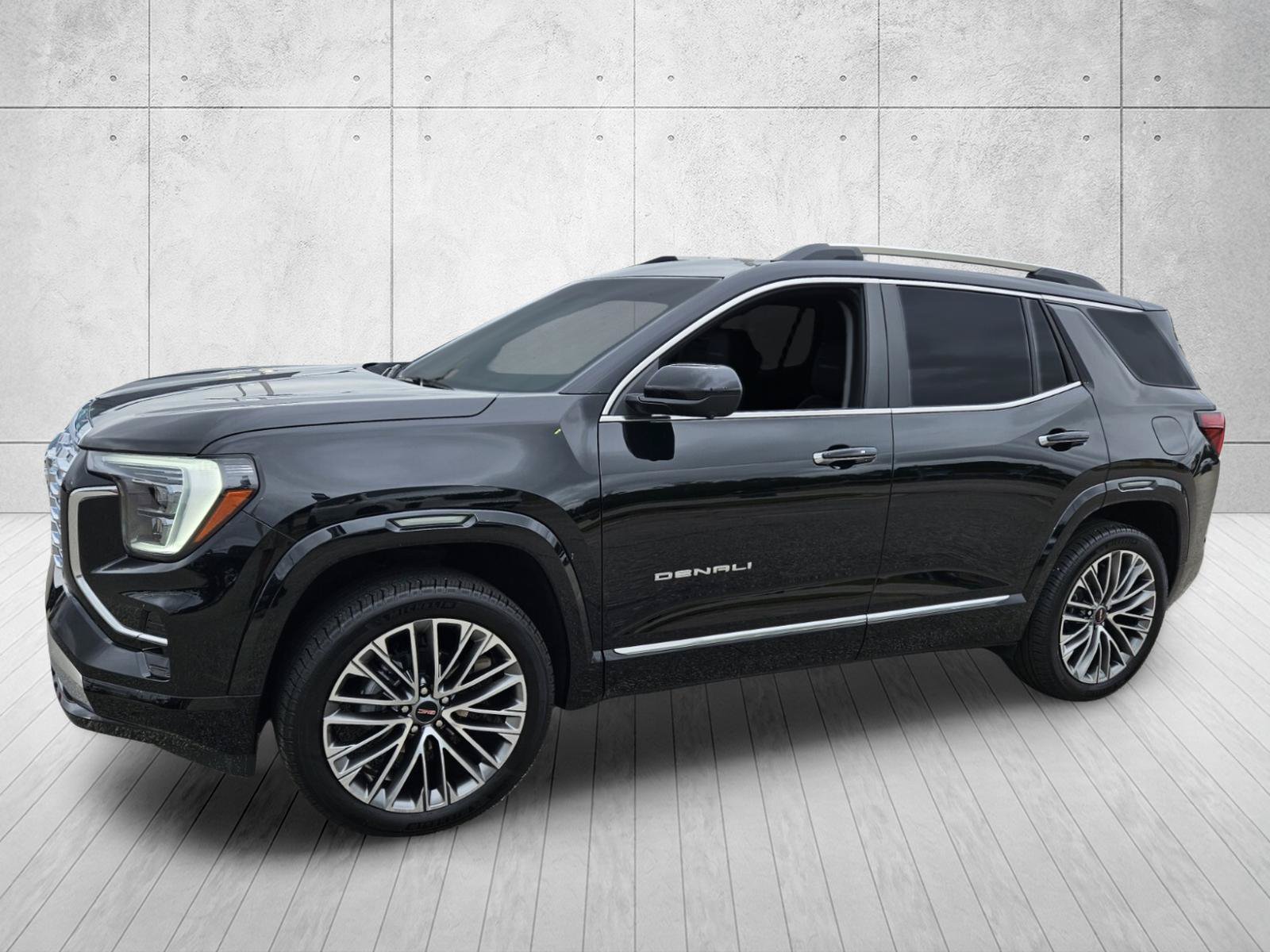 Used 2026 GMC Terrain Denali AWD/4WD image 3