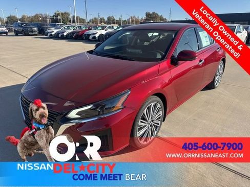 New 2025 Nissan Altima 2.5 SL image 1