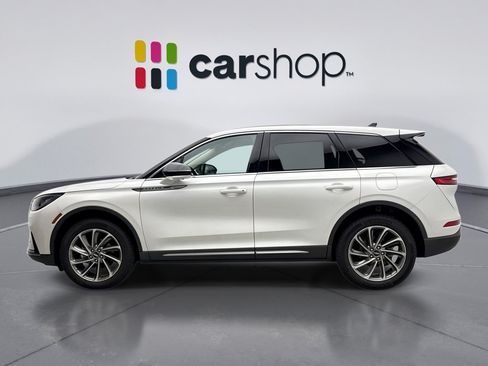 Used 2024 Lincoln Corsair AWD w/ Equipment Group 101A image 2