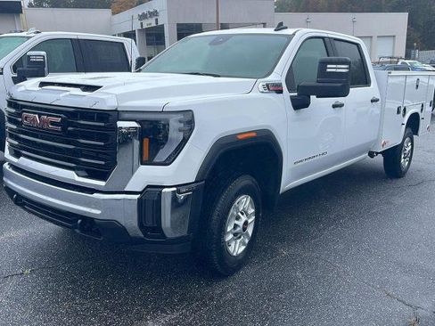 New 2026 GMC Sierra 2500 Pro w/ Convenience Package image 2