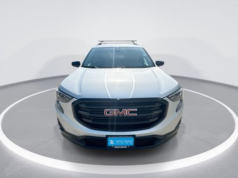 Used 2021 GMC Terrain SLE w/ Driver Convenience Package AWD/4WD image 3