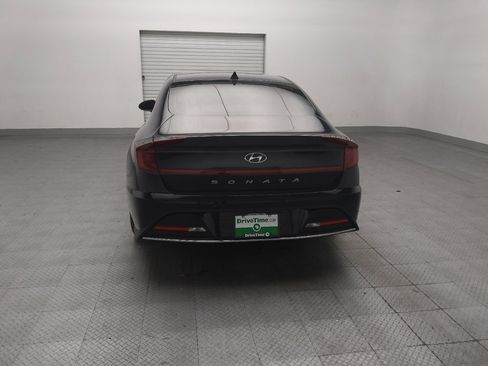 Used 2023 Hyundai Sonata SE w/ Preferred Accessory Package FWD image 6