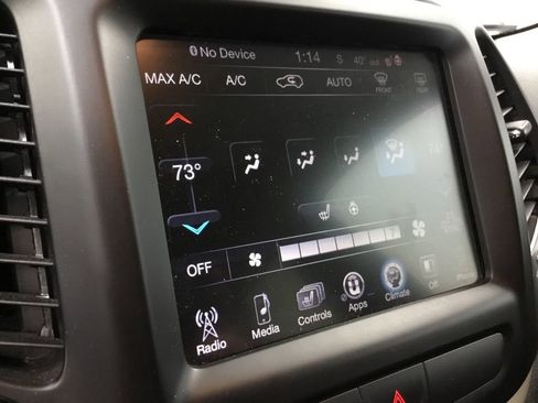 Used 2018 Jeep Cherokee Limited w/ High Altitude Package image 22