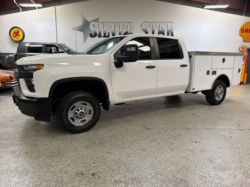 Used 2023 Chevrolet Silverado 2500 W/T w/ WT Convenience Package AWD/4WD image 1