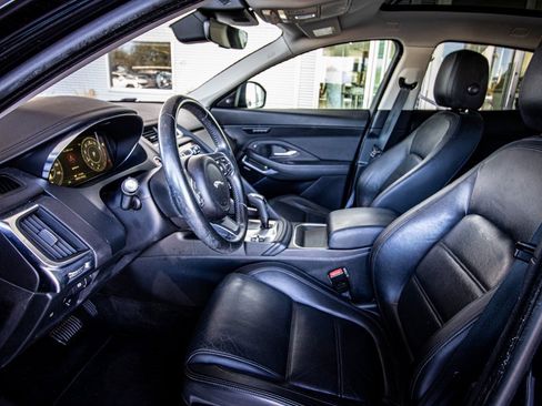 Used 2018 Jaguar E-PACE SE image 27