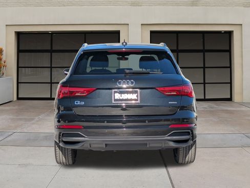Used 2023 Audi Q3 2.0T Premium w/ Convenience Package image 5