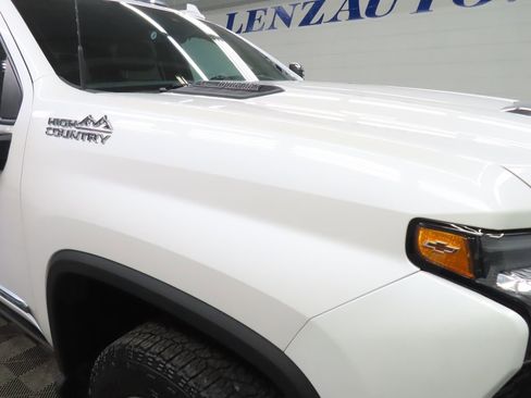 Used 2024 Chevrolet Silverado 2500 High Country w/ High Country Premium Package AWD/4WD image 36