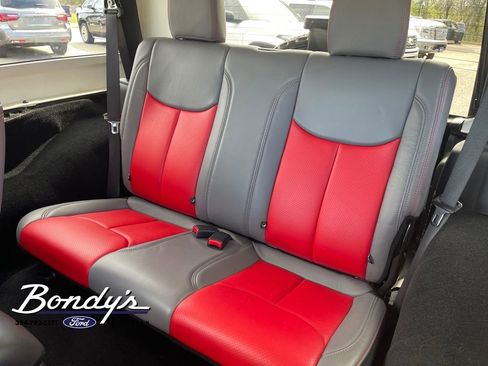 Used 2017 Jeep Wrangler Sahara w/ Connectivity Group image 11