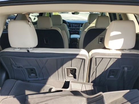 Used 2024 Buick Enclave Essence w/ Experience Buick Package image 7