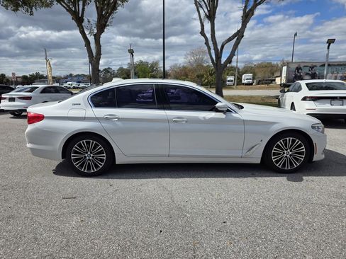Used 2018 BMW 530e image 2
