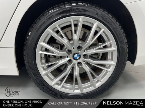 Used 2024 BMW 330i xDrive Sedan image 12