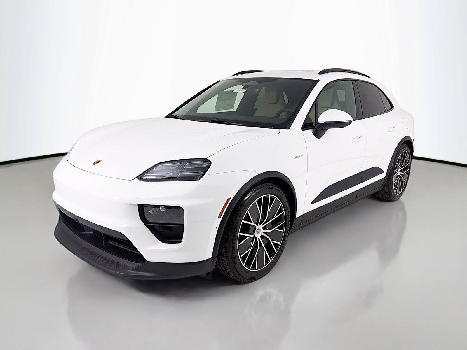 Used 2026 Porsche Macan Electric RWD image 1