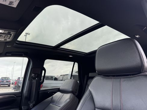 Used 2023 Chevrolet Tahoe RST w/ Luxury Package image 27