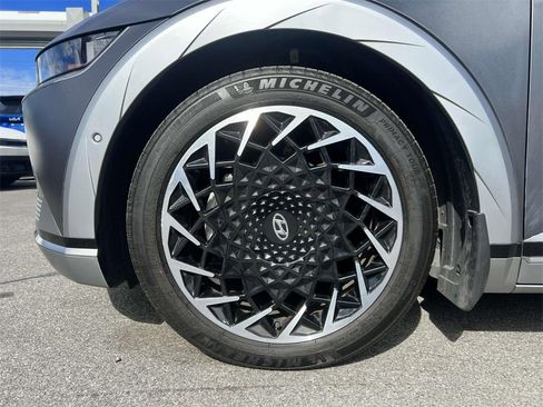 Used 2022 Hyundai Ioniq 5 Limited w/ Cargo Package image 9