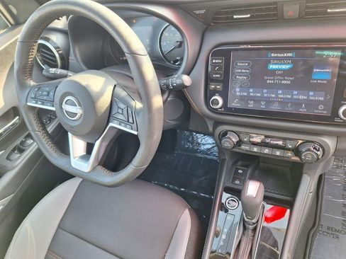 Used 2023 Nissan Kicks SR w/ SR Premium Package image 22