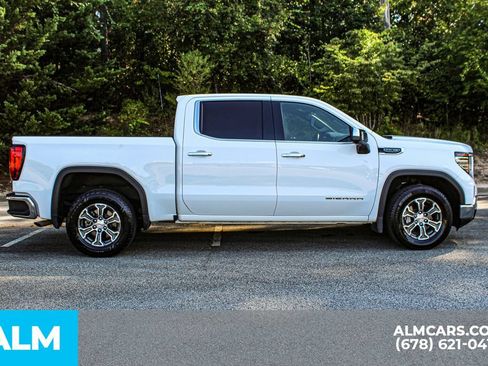 Used 2025 GMC Sierra 1500 SLT RWD image 8