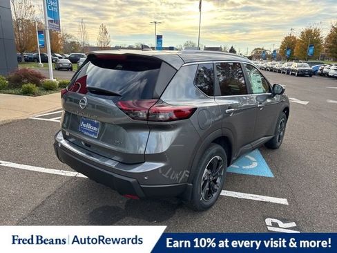 New 2026 Nissan Rogue SV w/ SV Premium Package image 7