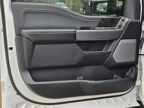 Used 2022 Ford F150 Lariat image 22