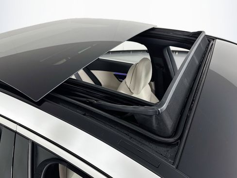 New 2026 Mercedes-Benz C 300 Sedan image 21