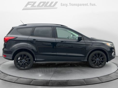Used 2019 Ford Escape SE FWD image 10