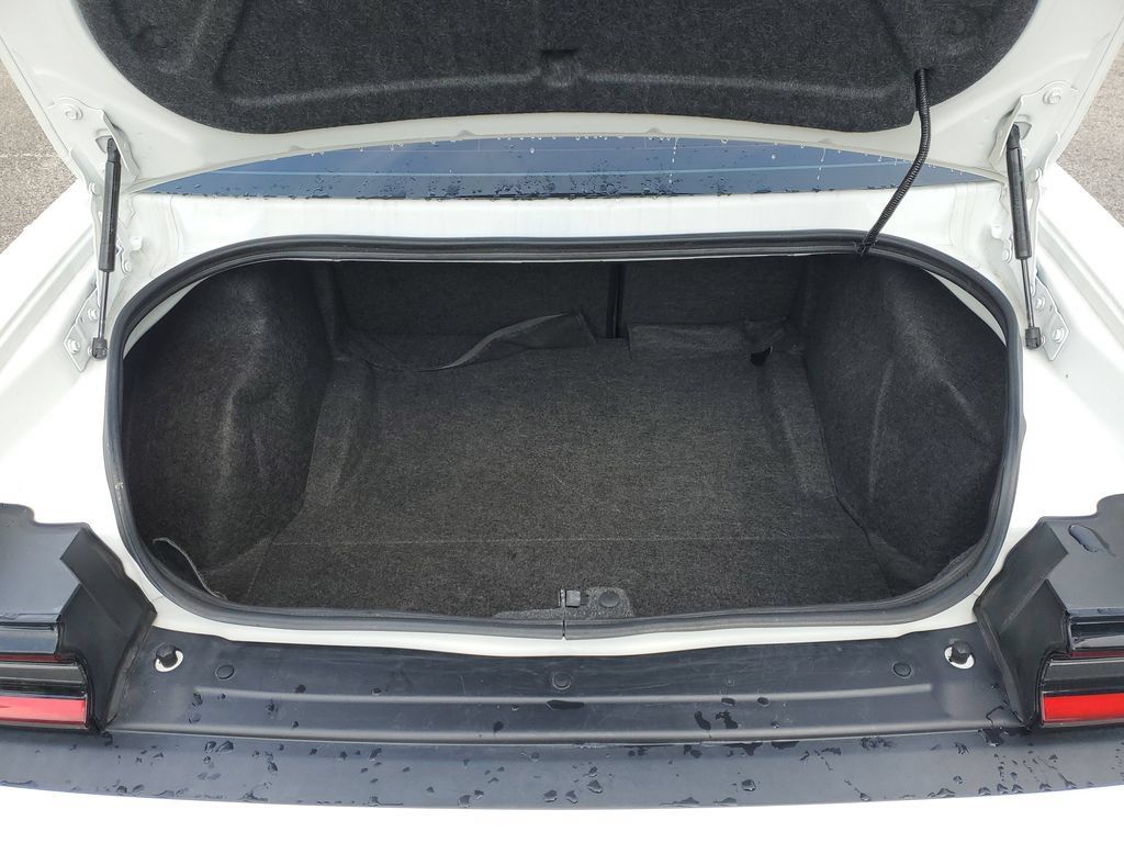Used 2021 Dodge Challenger GT RWD image 7