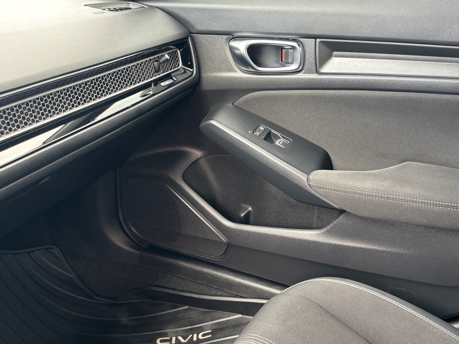 Used 2022 Honda Civic Sport image 19