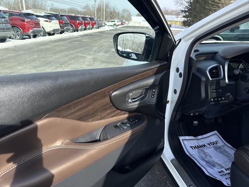 Used 2024 Nissan Murano Platinum w/ Cargo Package image 6