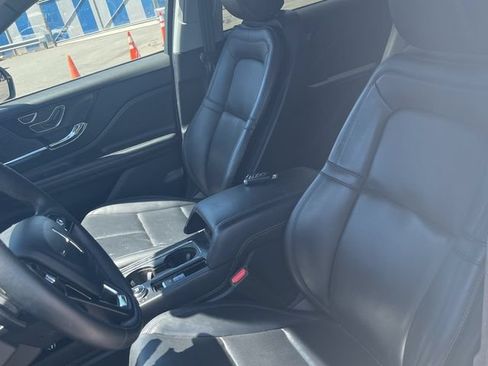 Used 2022 Lincoln Corsair AWD w/ Equipment Group 101A image 5