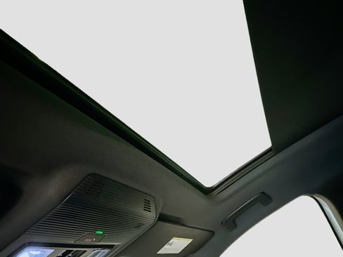 Used 2024 Audi Q4 e-tron Premium Plus w/ Premium Plus image 27