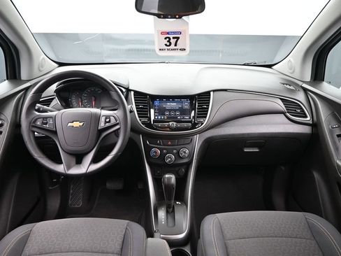 Used 2020 Chevrolet Trax LS w/ Tint and Cruise Package AWD/4WD image 16