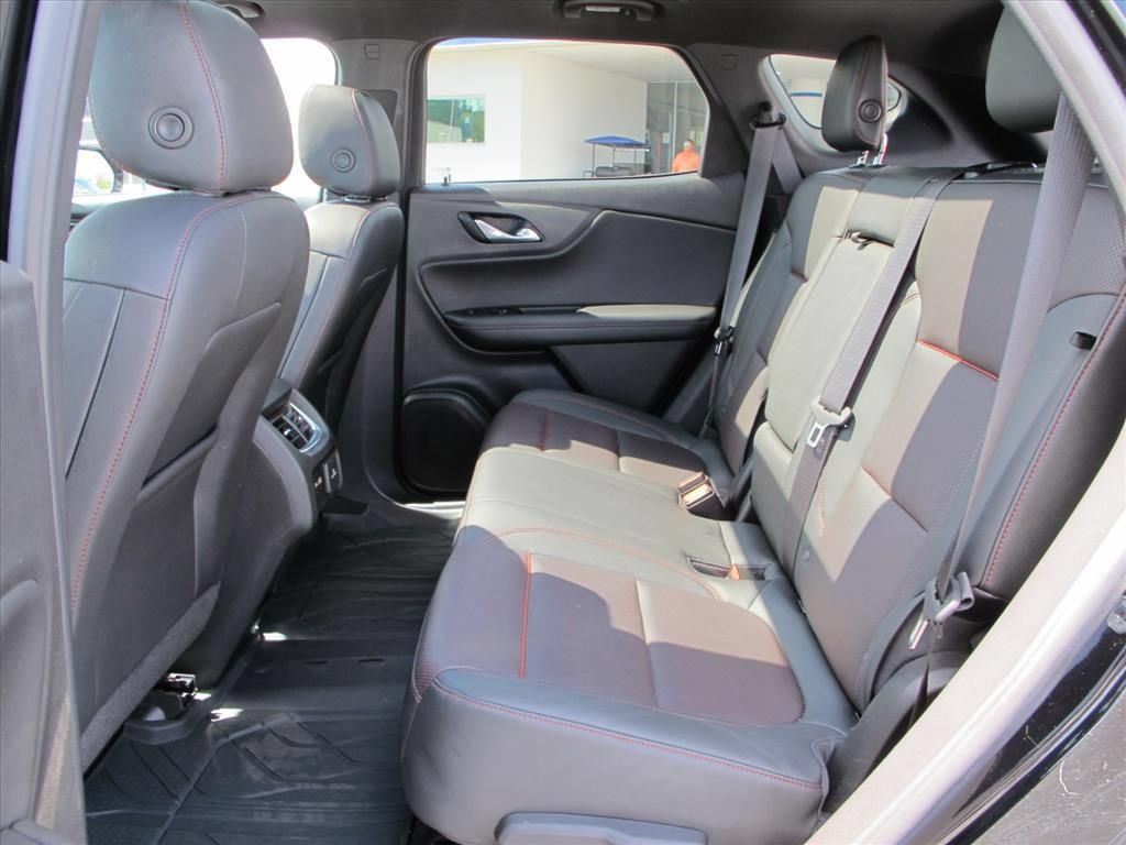 Used 2021 Chevrolet Blazer RS w/ Enhanced Convenience Package FWD image 24