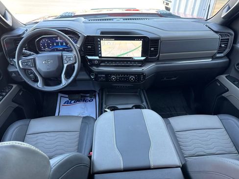Used 2025 Chevrolet Silverado 2500 ZR2 w/ Technology Package AWD/4WD image 16