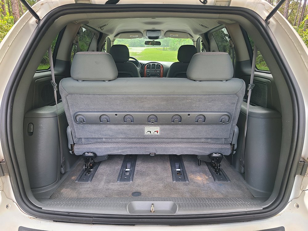 Used 2007 Chrysler Town & Country w/ Popular Equipment Group I FWD image 24