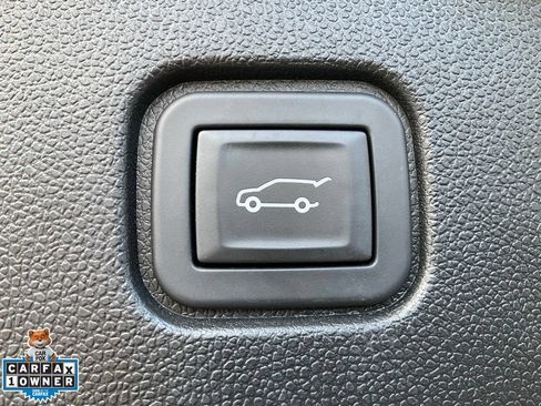 Used 2024 Chevrolet Blazer EV LT AWD/4WD image 12