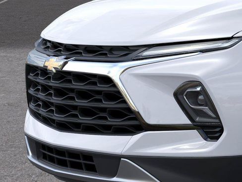 New 2026 Chevrolet Blazer LT FWD image 13