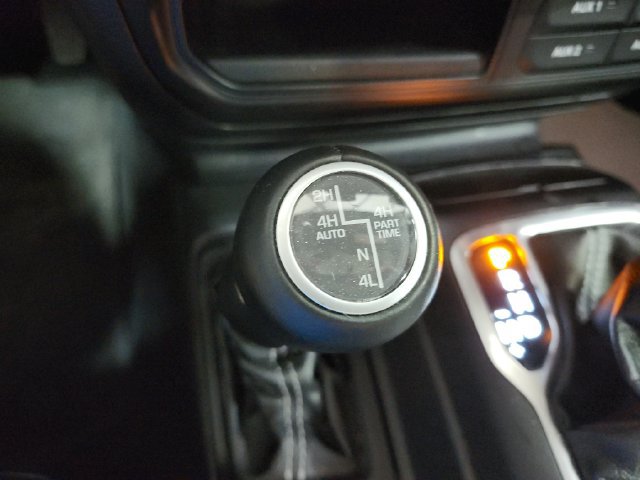 Used 2018 Jeep Wrangler Unlimited Sahara AWD/4WD image 19