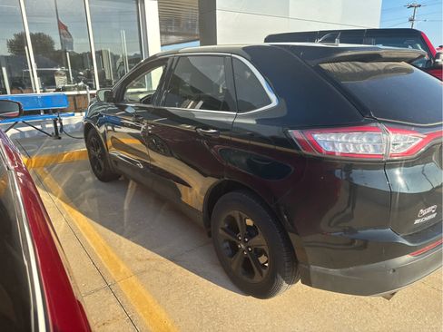 Used 2018 Ford Edge SEL w/ Equipment Group 201A AWD/4WD image 3