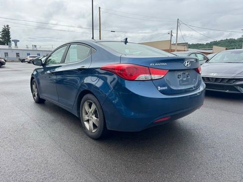 Used 2013 Hyundai Elantra GLS w/ Preferred Pkg FWD image 11