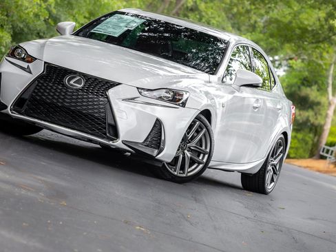 Used 2017 Lexus IS 200t F Sport w/ F Sport Package RWD image 26
