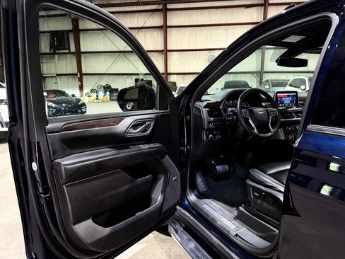 Used 2021 Chevrolet Tahoe LT RWD image 12