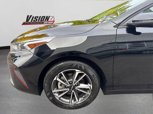 Used 2023 Kia Forte LXS w/ LXS Technology Package image 12
