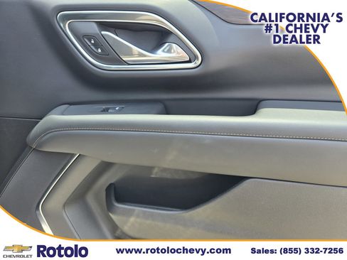 Used 2024 Chevrolet Tahoe LT w/ Luxury Package RWD image 10