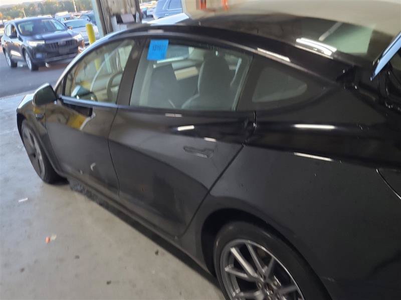 Used 2022 Tesla Model 3 RWD image 7