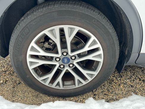 Used 2022 Ford Escape SEL image 5